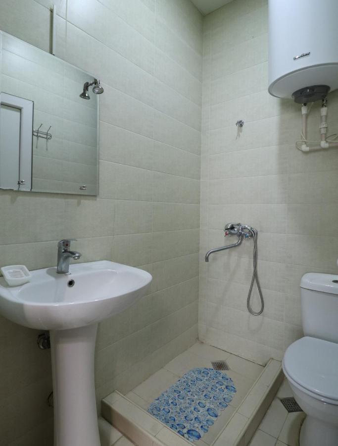 Erekle 8/10 Appartement Tbilisi Buitenkant foto