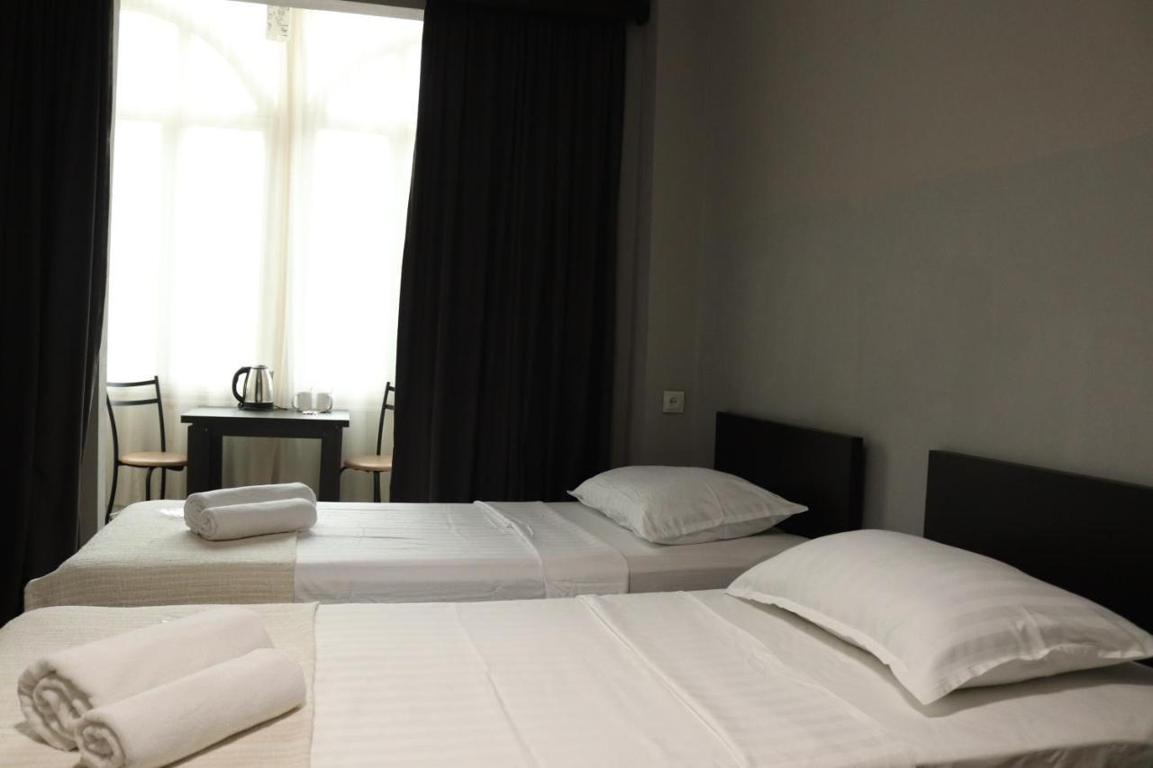 Erekle 8/10 Appartement Tbilisi Buitenkant foto