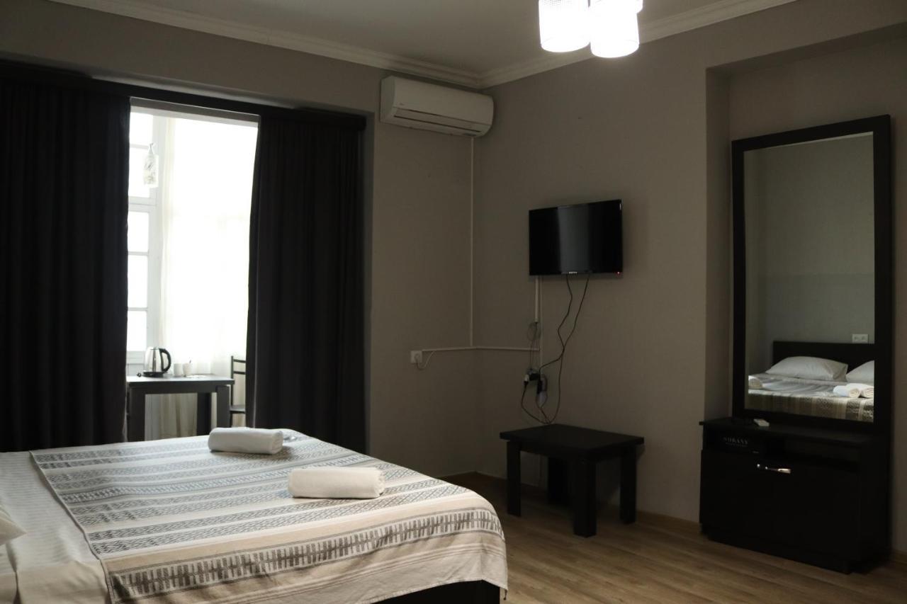 Erekle 8/10 Appartement Tbilisi Buitenkant foto